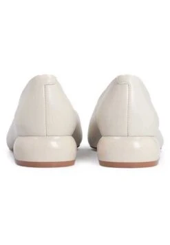 Kazar Valencia - Escarpins - Off White 11 Kazar Valencia - Escarpins - Off White -Femmes Chaussures Boutique 27b0cddd319f4c169bf1a8cc67b72d91