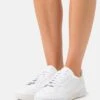 Adidas Originals Continental 80 Vegan - Baskets Basses - Footwear White/Ecru Tint/Offwhite -Femmes Chaussures Boutique 39cdedc4a195486b8eb02e185d5edbfb