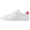 Puma Smash Unisex - Baskets Basses - White/High Risk Red/Team Gold -Femmes Chaussures Boutique 88d4063346fe418687c0a8d7f95b3f4c
