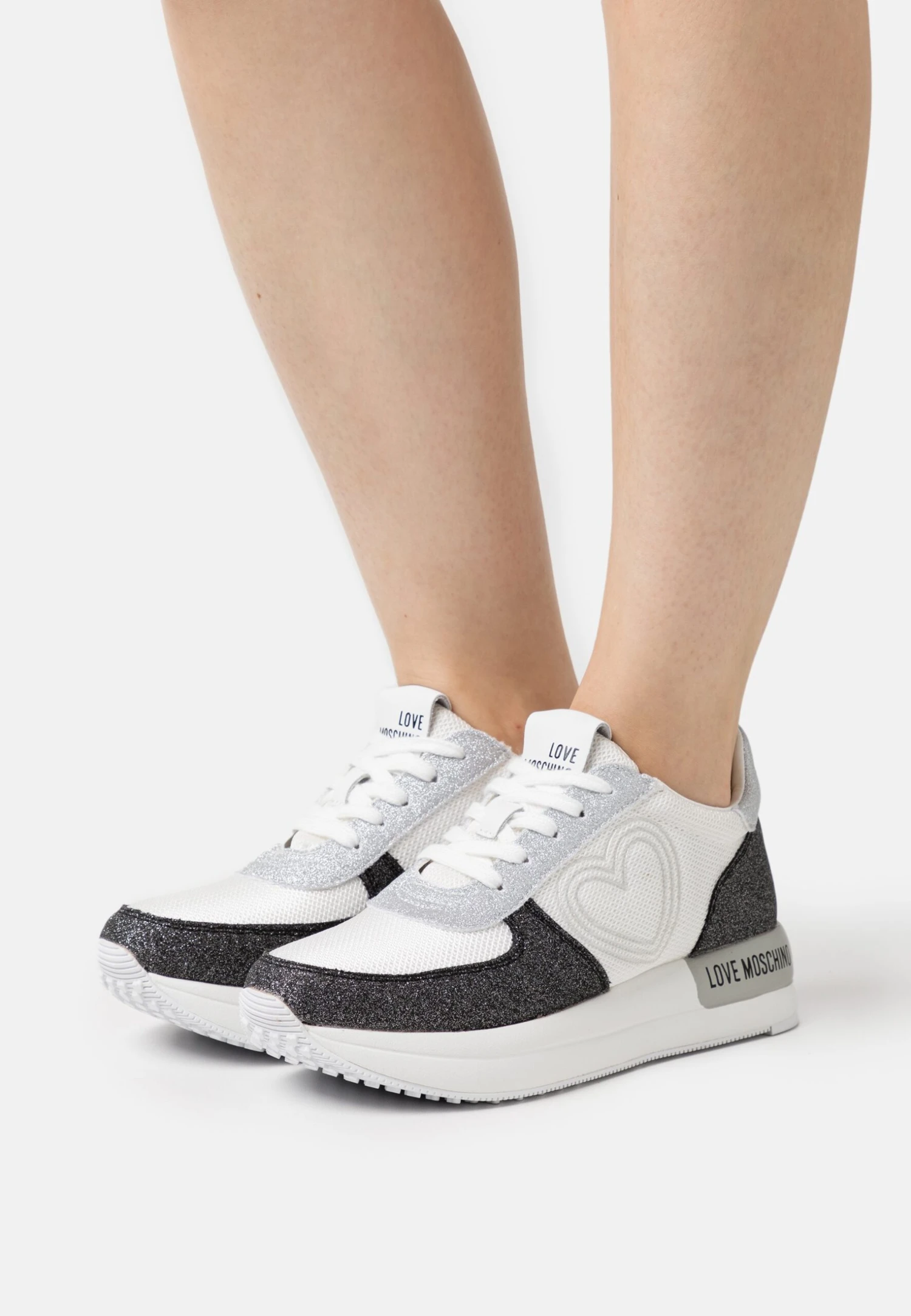 LOVE MOSCHINO Baskets Basses - Fantasy Color 3 LOVE MOSCHINO Baskets Basses - Fantasy Color