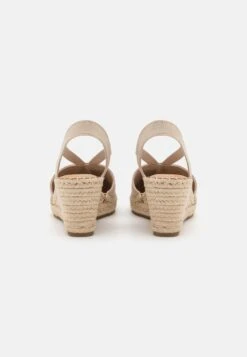 Tamaris Espadrilles - Nude -Femmes Chaussures Boutique a8e3d110d49b4c718111c1b666ed250e