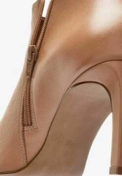 Next Signature Standard - Boots À Talons - Camel -Femmes Chaussures Boutique ac73ca7b85e3496e97ebe5c968af58c7