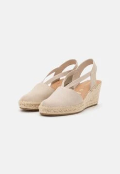 Tamaris Espadrilles - Nude -Femmes Chaussures Boutique b176962e0513484e9657728607885483