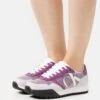 Calvin Klein Jeans Toothy Runner Bold Mono - Baskets Basses - Amethyst/Ghost Grey/White -Femmes Chaussures Boutique e3ac24885f71411ab82045623809e251