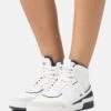 CLAUDIE PIERLOT Baskets Montantes - Blanc -Femmes Chaussures Boutique f1b73c2f939e4001af3afefd2d67df9e