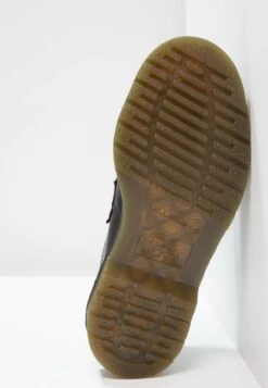 Dr. Martens Adrian - Mocassins - Black -Femmes Chaussures Boutique fa5d9d34f303493bbad5231124416166